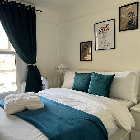 Apartamento Luxury 1Bed Holiday Flat-10 Minutes From London Bridge & 3Mins Walk To Lewisham Dlr Exterior foto