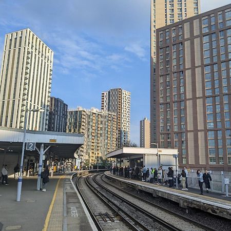 Apartamento Luxury 1Bed Holiday Flat-10 Minutes From London Bridge & 3Mins Walk To Lewisham Dlr Exterior foto