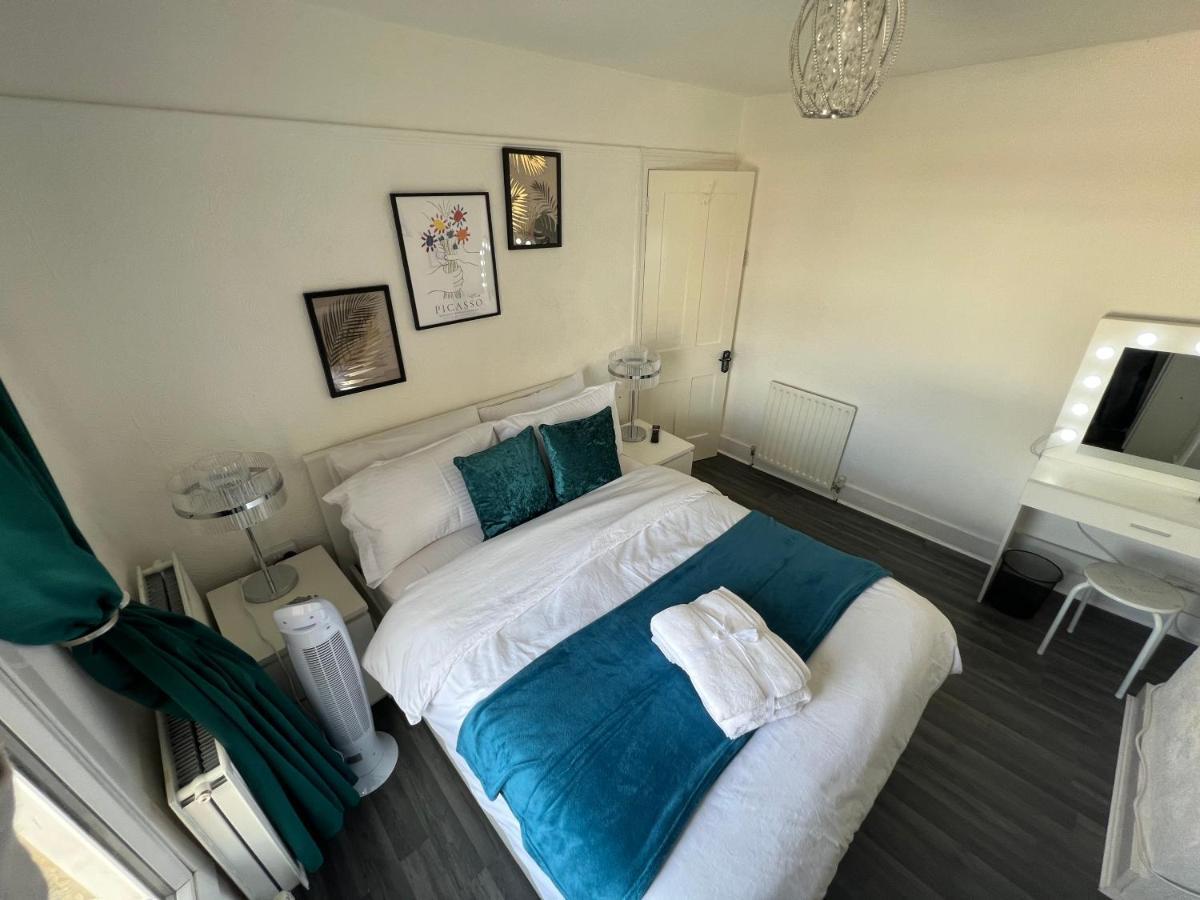 Apartamento Luxury 1Bed Holiday Flat-10 Minutes From London Bridge & 3Mins Walk To Lewisham Dlr Exterior foto