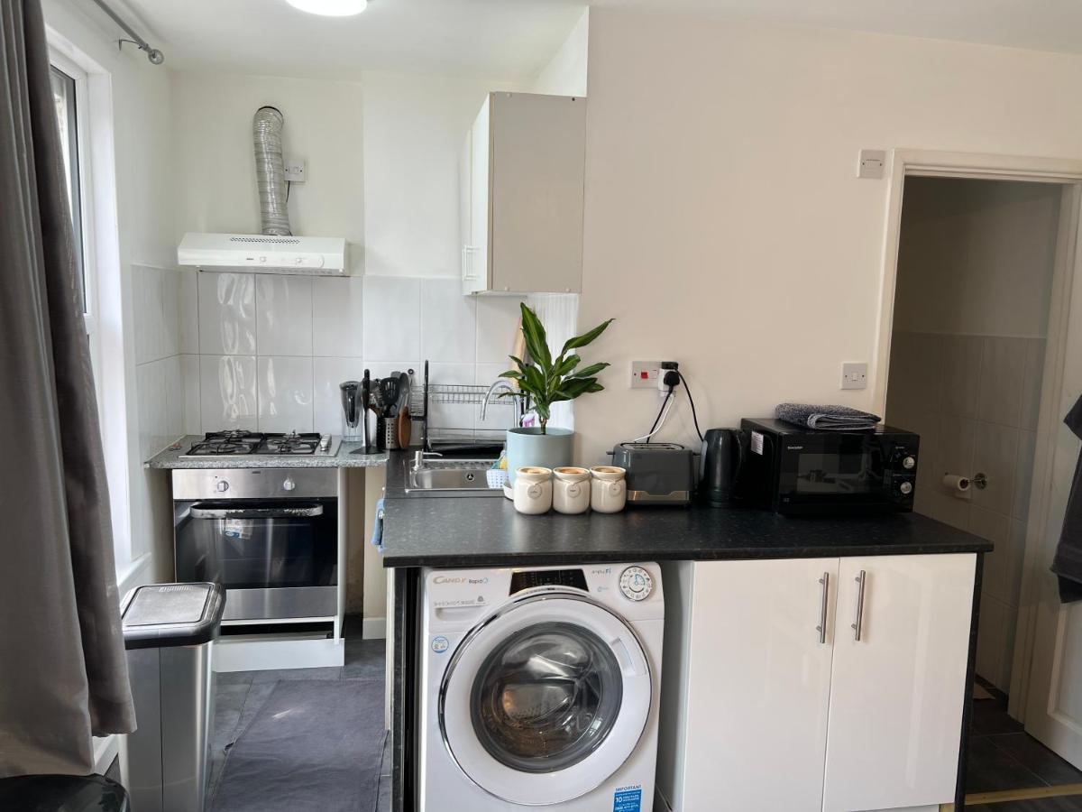 Apartamento Luxury 1Bed Holiday Flat-10 Minutes From London Bridge & 3Mins Walk To Lewisham Dlr Exterior foto